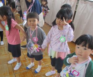 新入園児迎える会帰り２