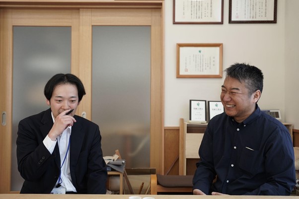 インタビュー写真①