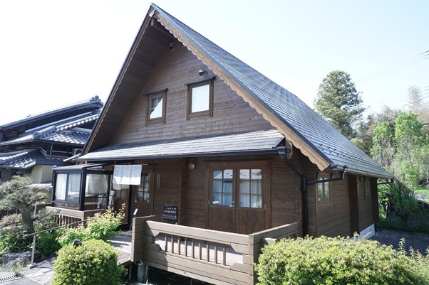 岡井麻布商店外観