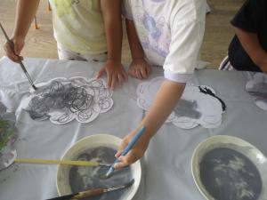 4歳児雨雲をつくる様子