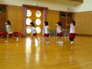 3歳児　飛行機に変身