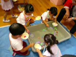 3歳児生き物すくい
