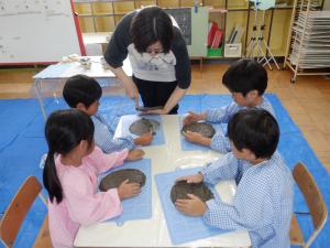 佐保幼　陶芸で遊ぼう3
