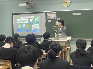 食料と一緒に備えたいものを説明