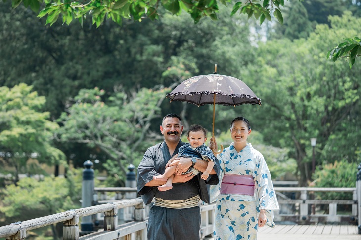浮御堂とサードさんご一家