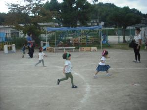 かけっこをしているところ