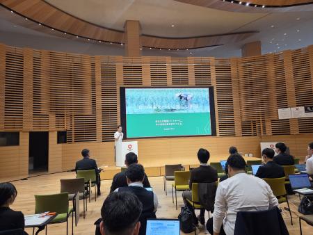 中間発表の様子2