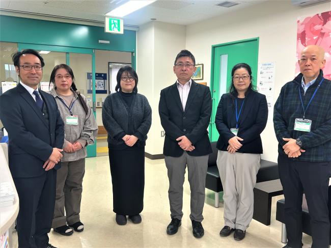 奈良県聴覚障害者支援センター職員の集合写真