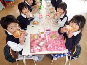 佐保幼　1月パンの日