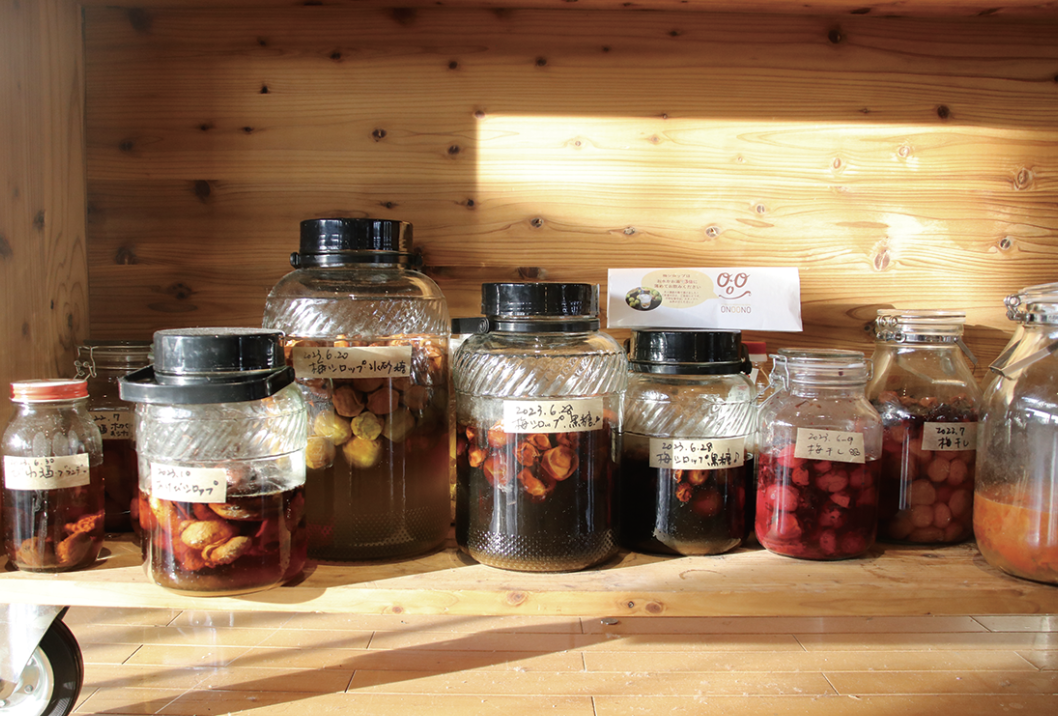 画像シロップの瓶