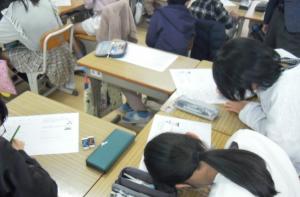 インスタントラーメンに食品を加えてレベルアップさせる