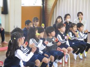 マラカス演奏