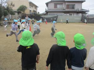 納会