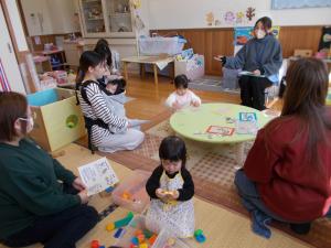 都保健士さんのお話を聞いています
