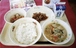 給食