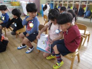 絵本　一緒に読もう