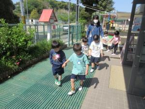 新入園児歓迎会　お迎え