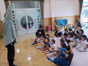 プール開きに参加する子ども達の様子②