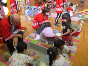 4歳児生き物すくい