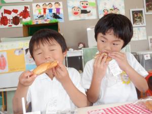 佐保幼　6月パンの日2