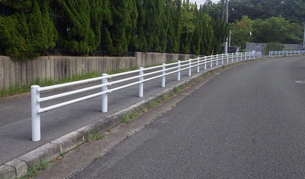 左京五丁目地内（市道中部第1154号線）防護柵の写真