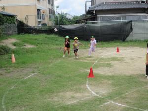 ４・５歳児がかけっこを楽しむ様子