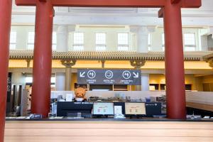 奈良市総合観光案内所内観1